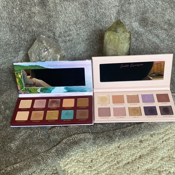 2 pc Wander Beauty Eyeshadow Palette Set - Picture 2 of 4